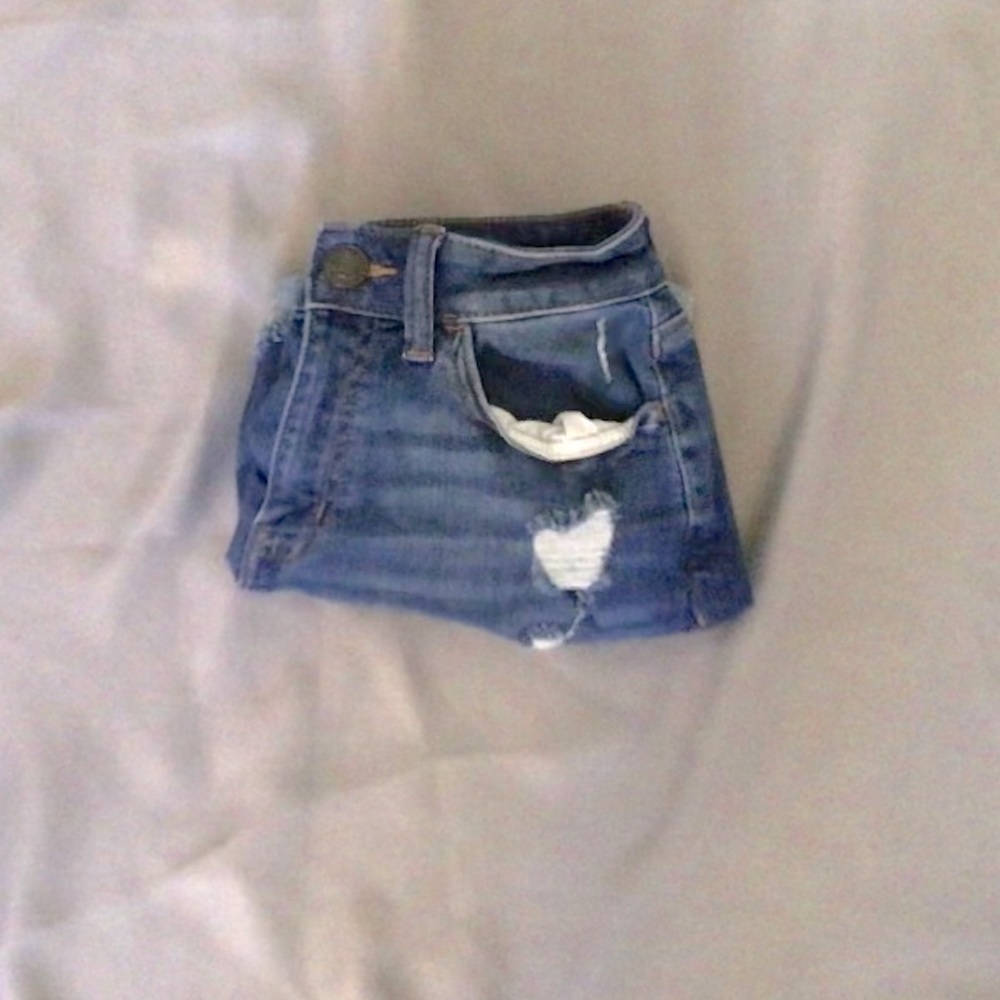 So | Curvy Mid Rise Jean Short